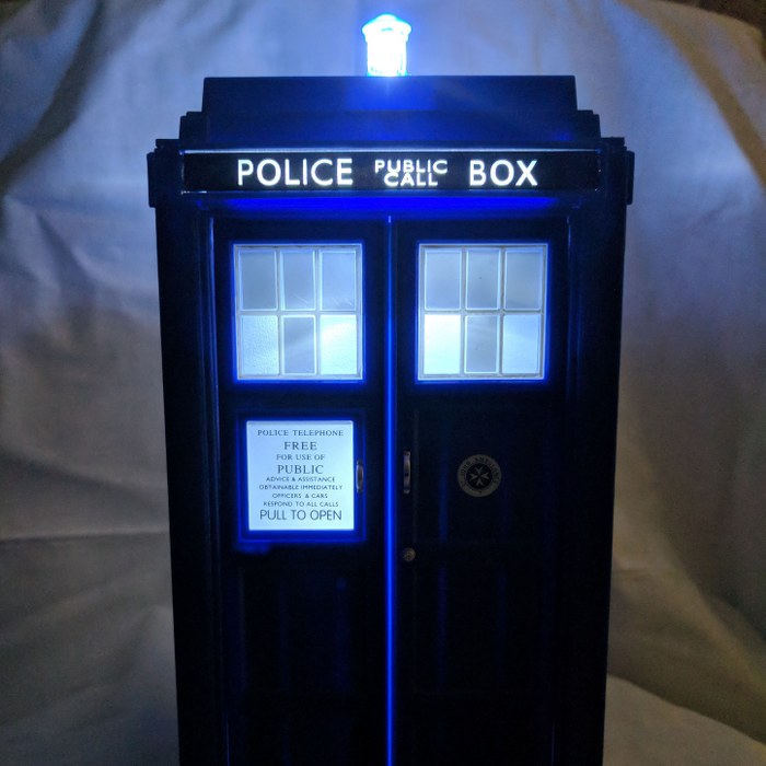 Window Tints for Character Options "Flight Control" TARDIS - Click Image to Close